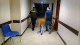 Policía rescata a niño de 5 años que se encontraba encerrado y solo en una casa en Medellín