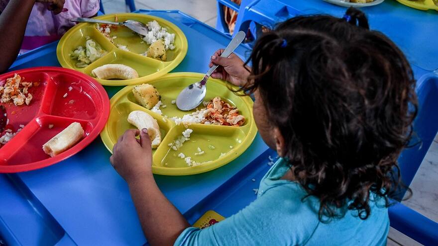 Más de 43 mil sedes educativas implementan el PAE: UAPA