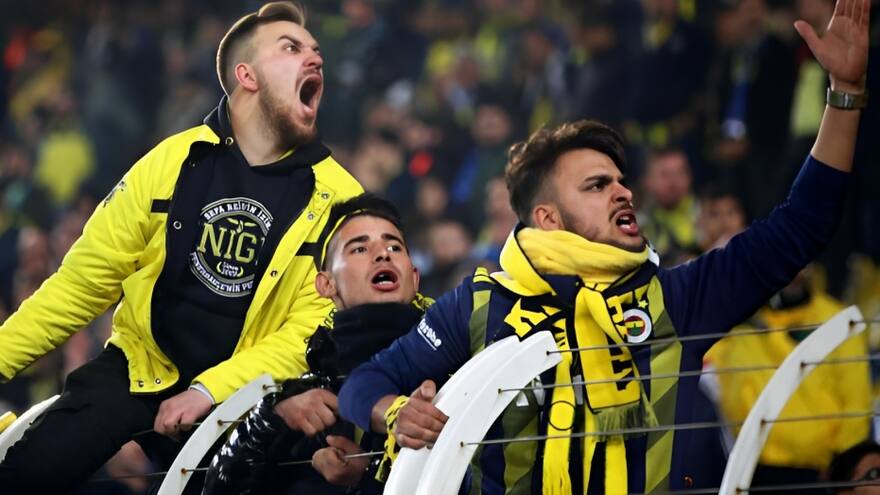 Prohíben a aficionados del Fenerbahçe ir a partido tras criticar al Gobierno