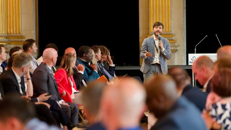 Exalcalde Pumarejo participa en conferencia climática, en el marco de Juegos Olímpicos