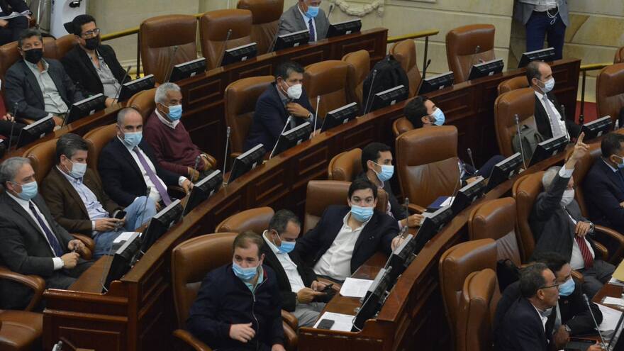 Presencialidad sí, pero no así: polémica en la Cámara
