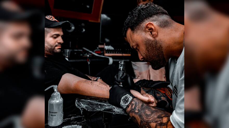 Conscientización sobre cáncer, la iniciativa del artista Alejandro González Rodríguez