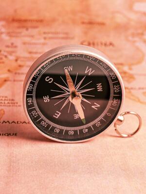 Perlas, novia, puntos cardinales