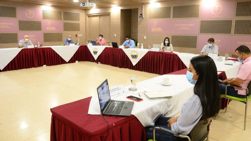 Con 'sobresaliente' calificó el Consejo Superior de la Unimagdalena al rector