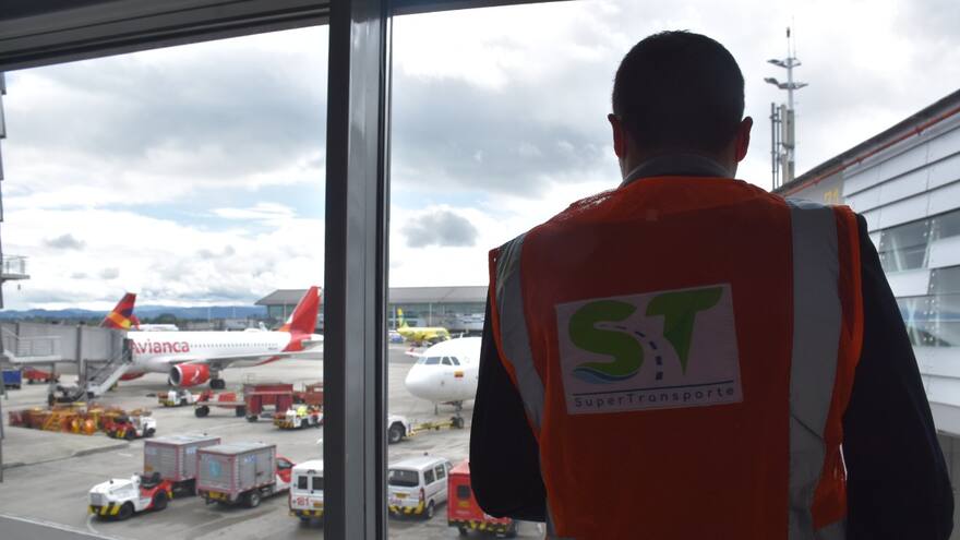 Sancionan a dos aerolíneas por vulnerar los derechos de los usuarios