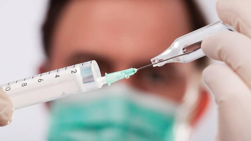 Realizan con éxito trasplante de pene y escroto