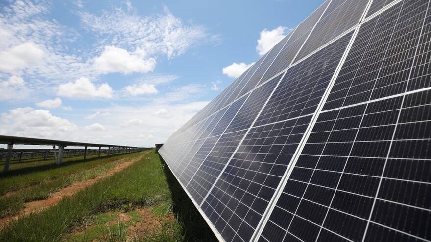 Energías renovables atraen inversiones al oriente del Atlántico