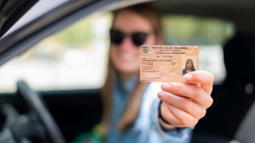 Buscan crear un nuevo requisito para sacar el pase de conducción en Colombia