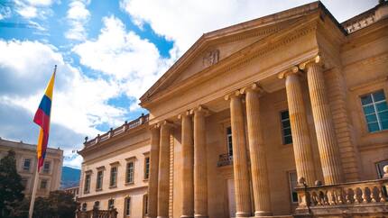 Millonarios contratos en el gobierno Petro antes de la Ley de Garantías, la denuncia de legisladores opositores