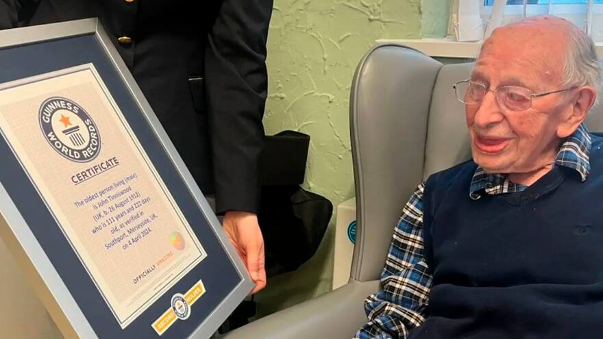 John Alfred Tinniswood, la persona más longeva del mundo, cuenta su secreto para llegar a los 111 años