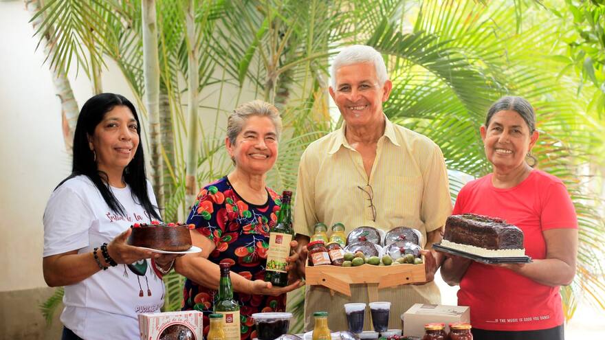 Fin de semana cargado de ciruela y planes culturales