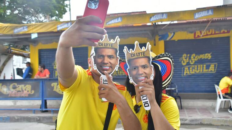 Ambiente por el partido Colombia Vs. Bolivia