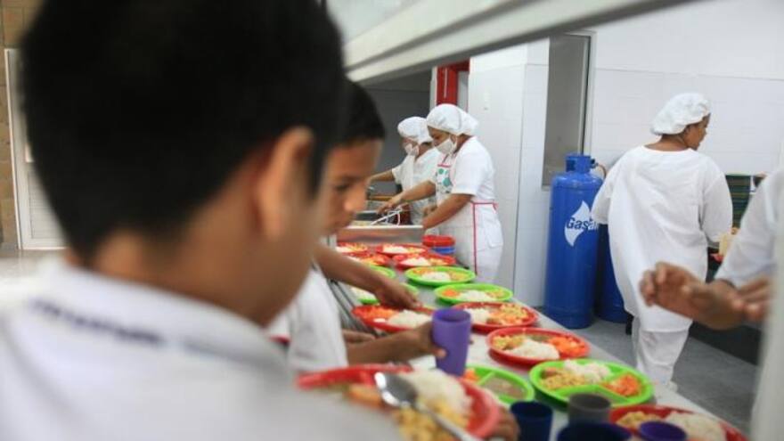 Barranquilla llega a 135 mil beneficiarios del PAE