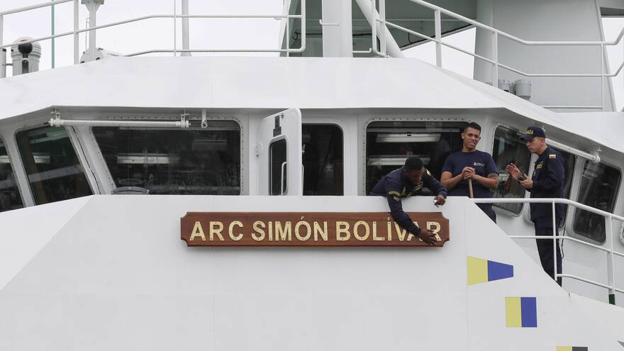 Zarpó hacia la Antártida el buque científico más grande construido en Colombia