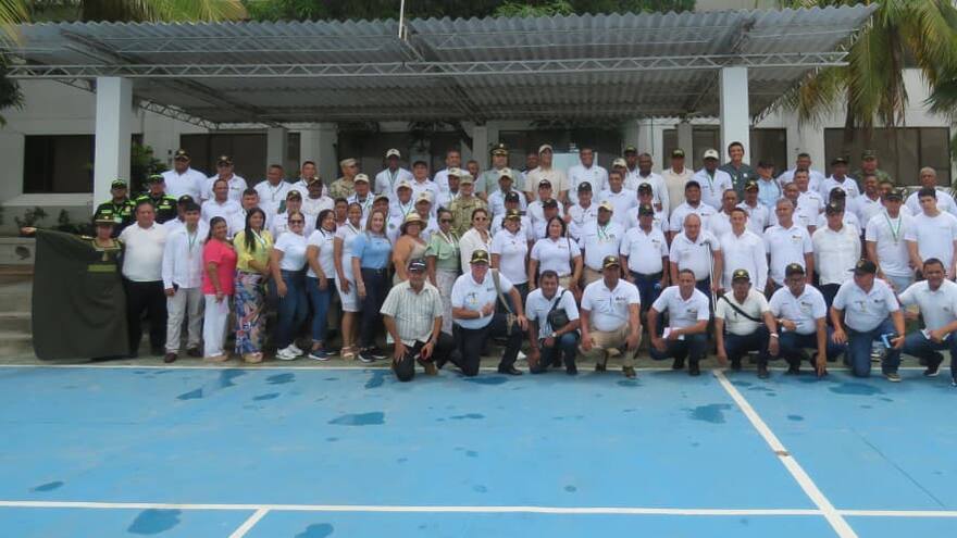 Policía conmemoró el Día Nacional del Veterano en Riohacha
