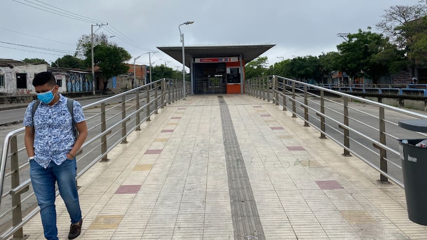 Operación de Transmetro continuará cerrada por los bloqueos