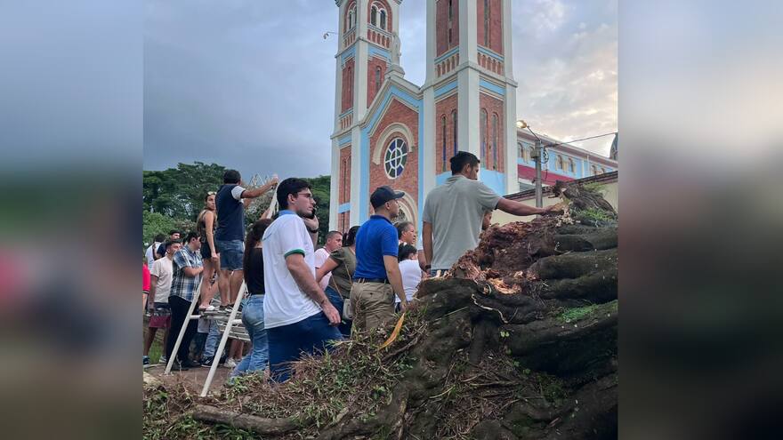 Turista murió tras caerle un árbol mientras almorzaba en Restrepo, Meta