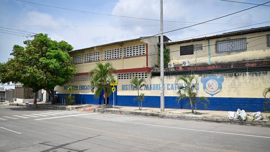 Comunidad del barrio El Carmen reporta mal estado de centro educativo