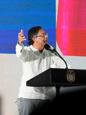 Grave acusación y negacionismo