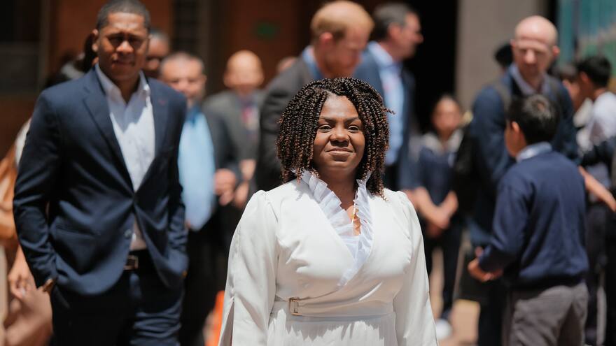 Vicepresidenta fue trasladada a clínica de Bogotá por gastritis