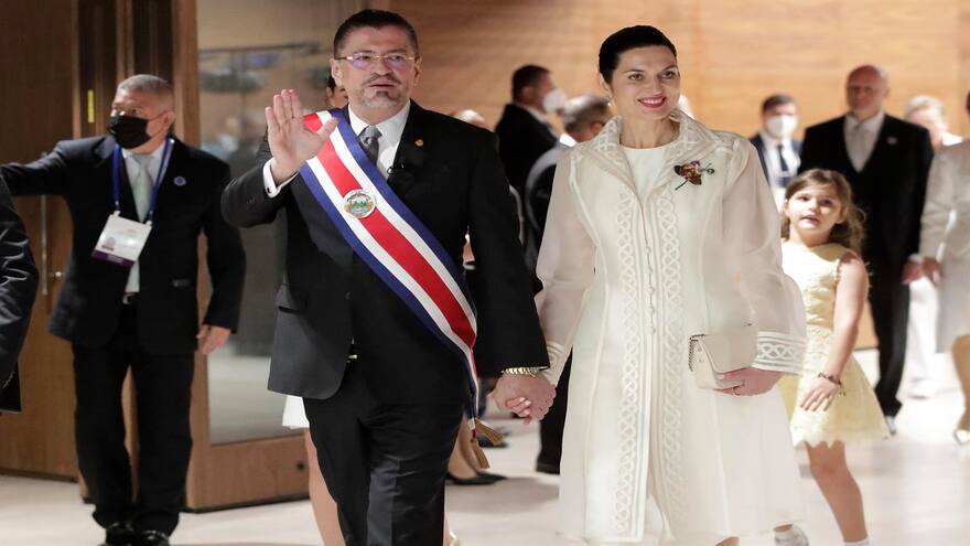 Rodrigo Chaves es oficialmente el nuevo presidente de Costa Rica