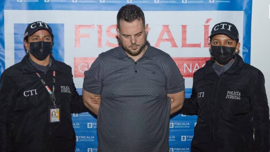 'Era controlador y abusivo': esposa de John Poulos desde Estados Unidos