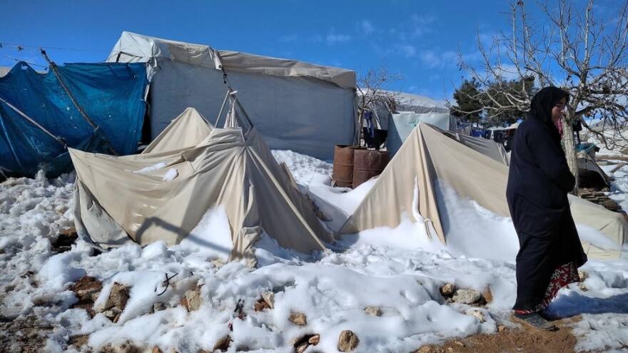 Dos bebés murieron por frío en los campos de desplazados de Siria