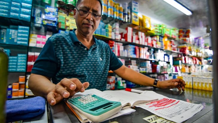 Temor e incertidumbre en pequeños comerciantes de Barranquilla por impactos del alza del salario mínimo