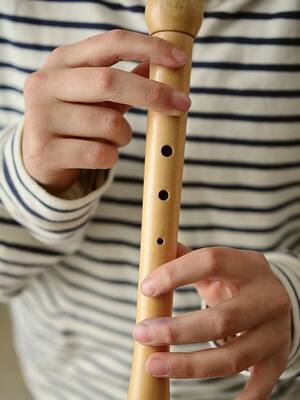 Origen de la música, pasarse de piña | Columna de Enrique Dávila