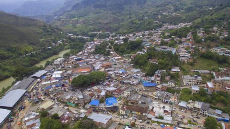 Menores cantan y rezan en medio de ataques de las disidencias en Cauca
