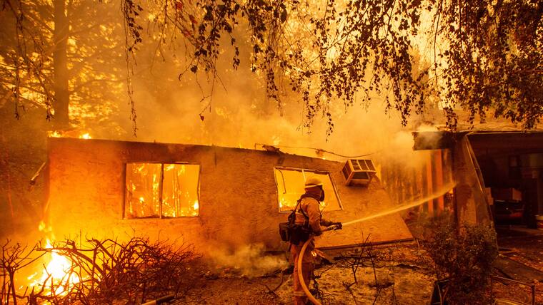 Un nouvel incendie ravage le nord de la Californie