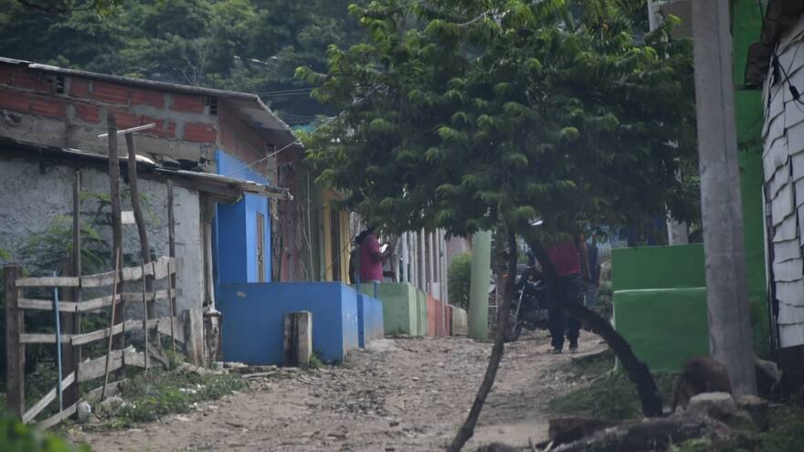 Un muerto y menor herido a bala en el barrio el Por fin