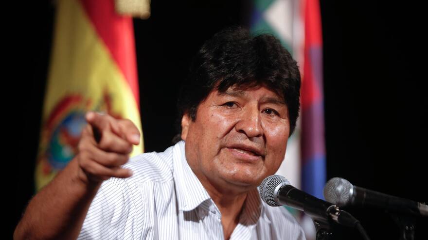 'Intentan un golpe judicial': Evo Morales hace eco de la denuncia de Petro