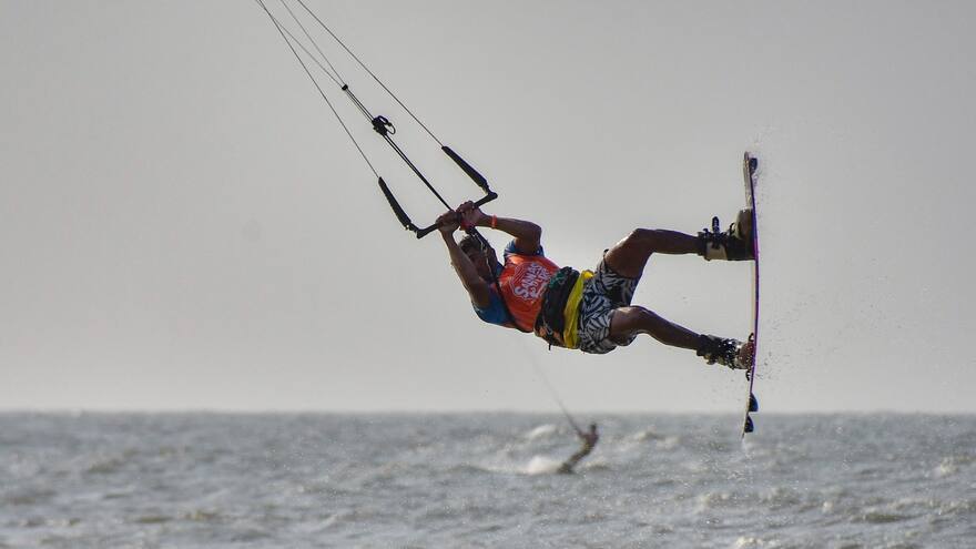 Mundial de Kitesurf en el Atlántico 2023: el brasileño Carlos Mario se quedó con el primer lugar del torneo