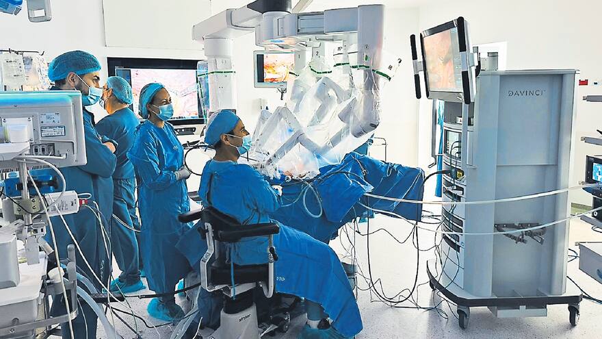 ‘Da Vinci Xi’, el robot para operar pacientes con cáncer