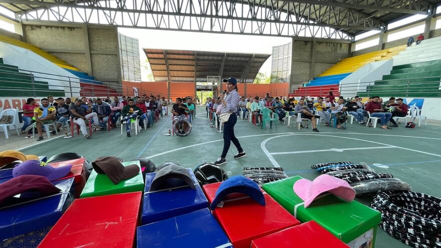 Sucre: alcaldesa de Los Palmitos, Diana Pérez Márquez, ofreció atención especial a los motociclistas de la región