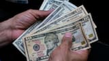 El dólar en Colombia se aproxima a los $3.700 en el inicio de la semana