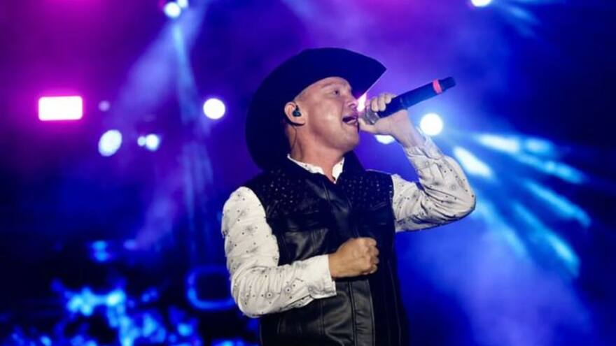 Giovanny Ayala fue denunciado por su exnovia por constreñimiento