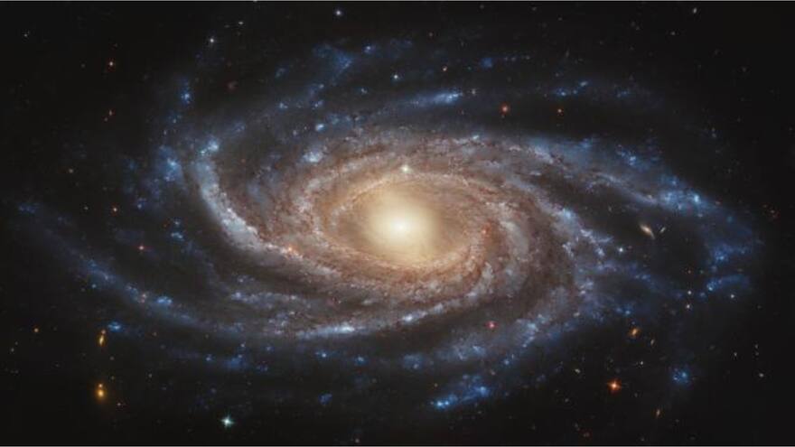 La Academia de Ciencias de China reveló que la Vía Láctea tiene una forma diferente a como se creía