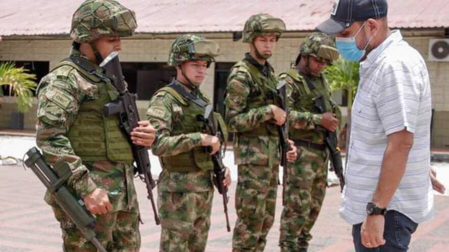 Envían a vereda La Secreta soldados expertos en explosivos y desminados