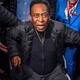 Pelé sufre 'cierta depresión' y 'no quiere salir', afirma su hijo