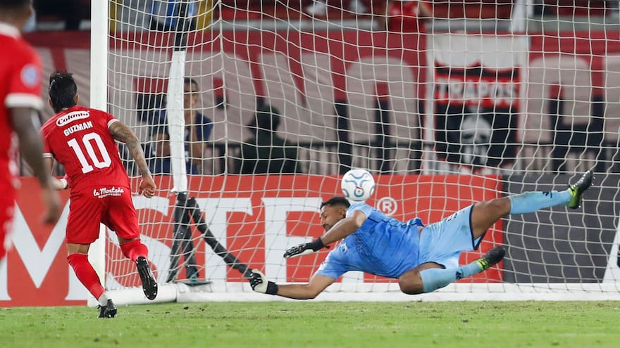 América de Cali remonta ante el Alianza Atlético y asume el liderato de grupo en la Copa Sudamericana