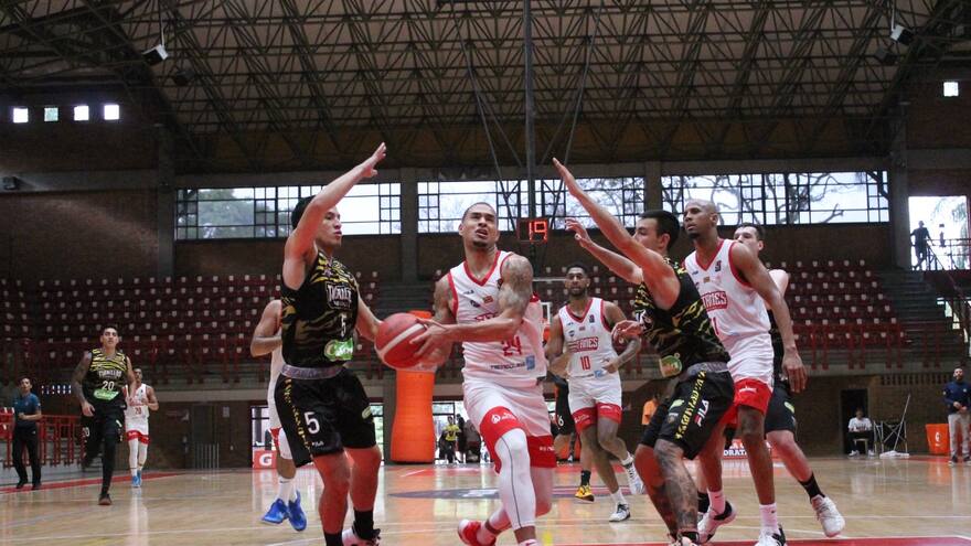 Los Titanes de Barranquilla siguen imparables