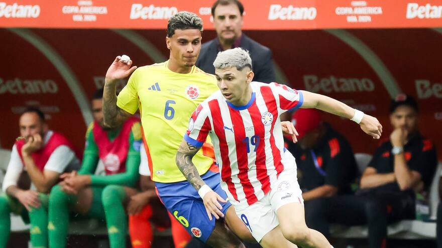 ¿Por qué hubo un humo rojo en medio del partido de Colombia vs. Paraguay?