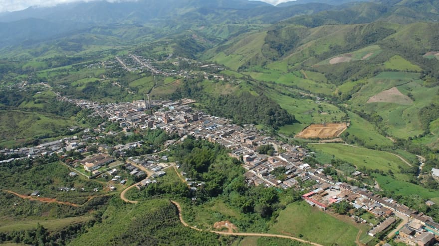 Accidente en mina informal en Antioquia dejó cuatro jóvenes muertos