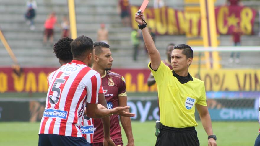 Sancionan a Carlos Mario Herrera, el árbitro que anuló el gol a Jefferson Gómez