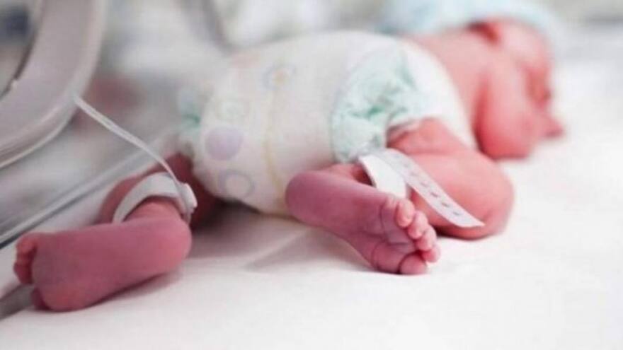 Nace el primer bebé de una mujer con trasplante de útero