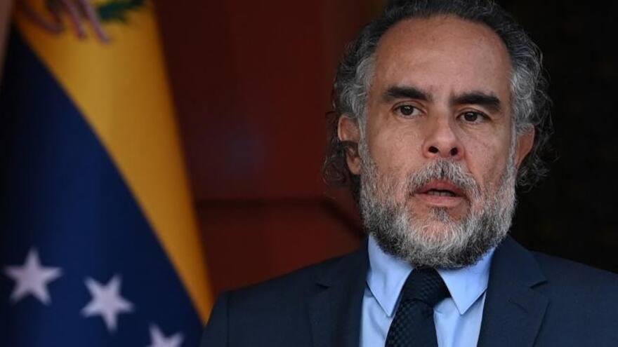 Benedetti anuncia USD 100 millones para 'lo rural de la Colombia profunda'