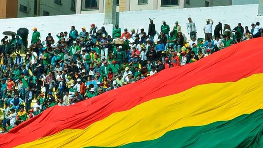 Suspenden los campeonatos de fútbol profesional en Bolivia por denuncias de corrupción y amaños