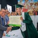 La cinco veces campeona de karate Lina Puche se graduó por segunda vez en Unicórdoba